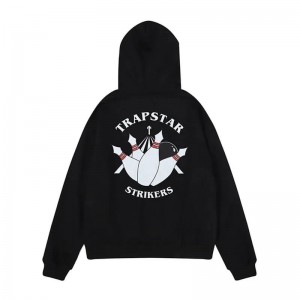 Black Men's Trapstar Streetwear Strikers Hoodie USA | IC79-750